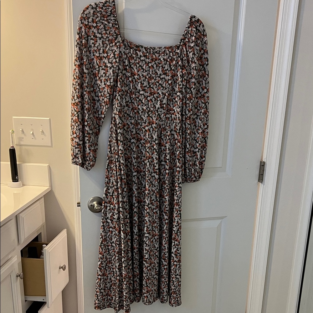 Carly Jean Los Angeles Multicolor Floral Long Sleeve Dress